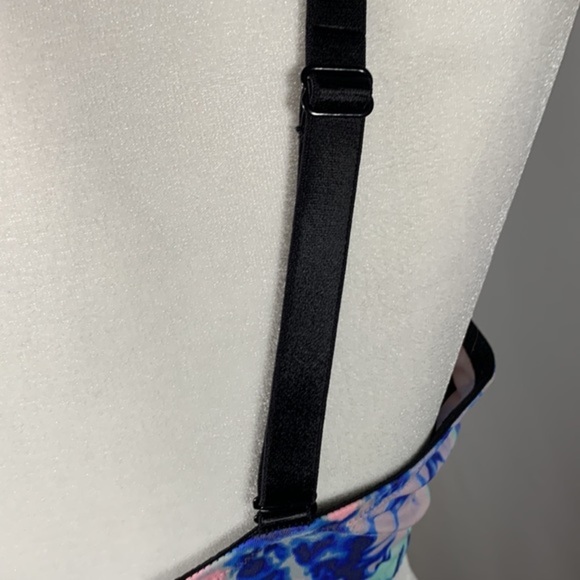 PINK Victoria’s Secret Blue & Pink Tie-Dye Bra 36DD - Picture 8 of 9